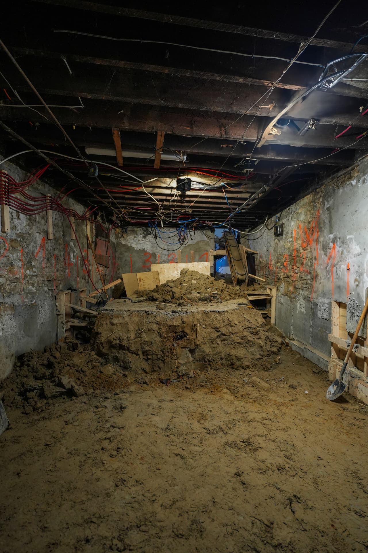 Basement underpinning Toronto concrete foundation work